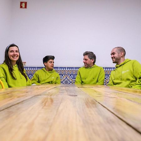 Help Yourself Hostels - Restelo Lizbona Zewnętrze zdjęcie