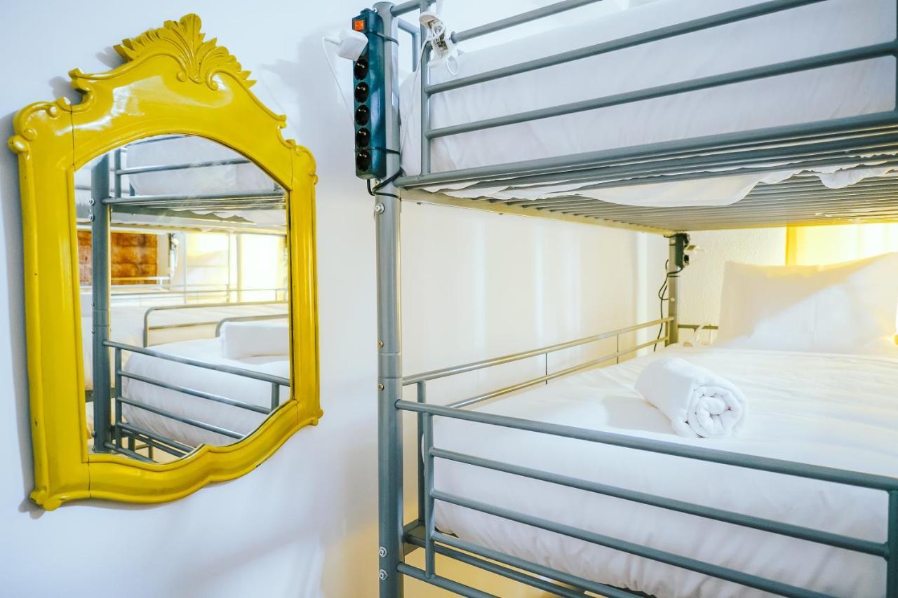 Help Yourself Hostels - Restelo Lizbona Zewnętrze zdjęcie