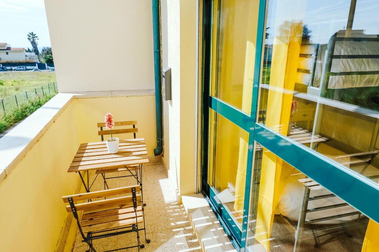Help Yourself Hostels - Restelo Lizbona Zewnętrze zdjęcie