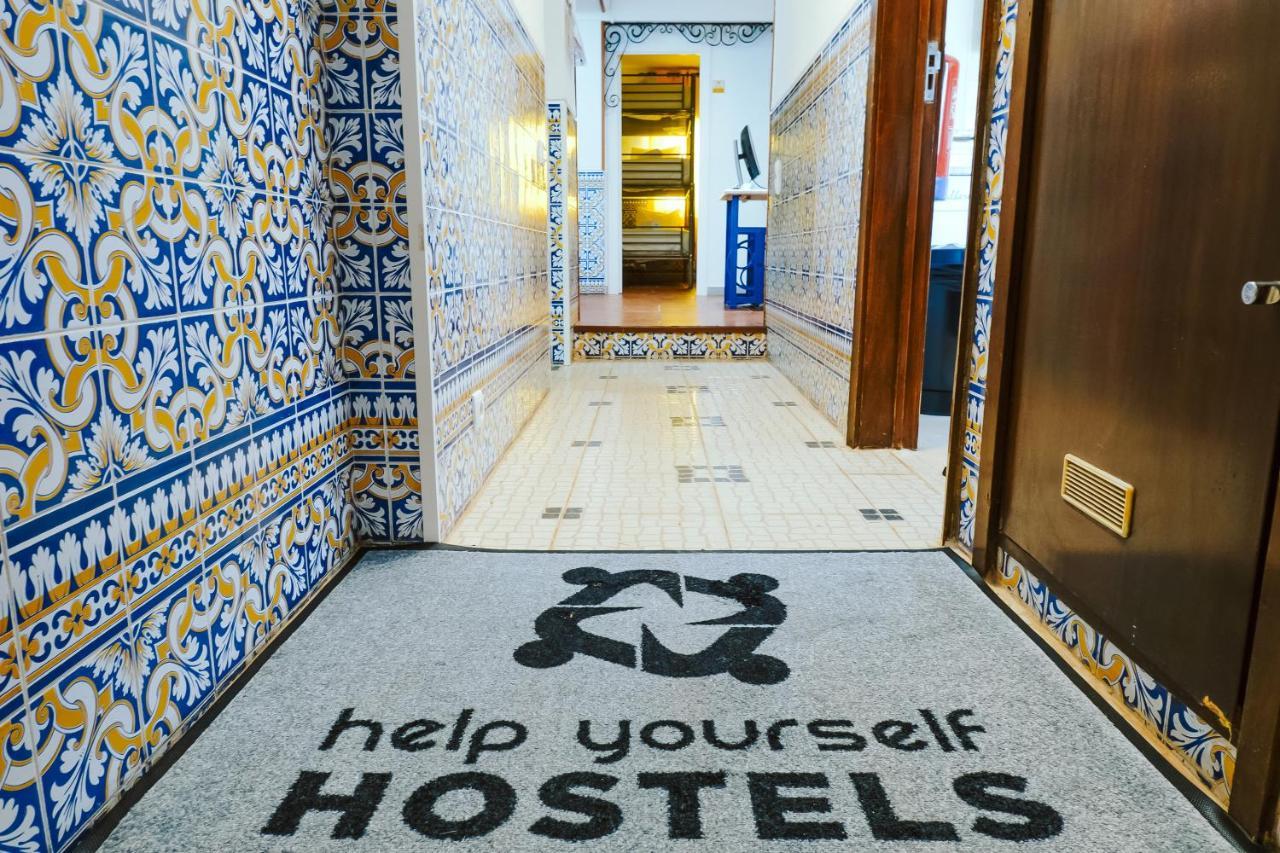 Help Yourself Hostels - Restelo Lizbona Zewnętrze zdjęcie